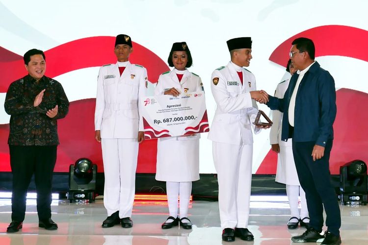 Apresiasi Paskibraka Nasional 2023 Bank Mandiri Group Berikan Tabungan