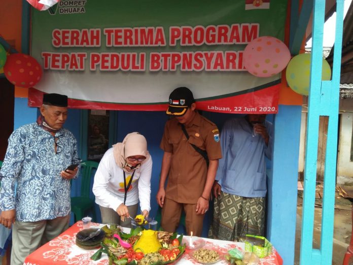 Program Tepat Peduli Komunitas Nasabah BTPN Syariah pemberdayaan masyarakat umum, khusunya komunitas nasabah BTPN Syariah yang menggandeng DMC (Disaster Management Center) Dompet Dhuafa sebagai mitra pelaksana. Foto: humas Dompet Dhuafa