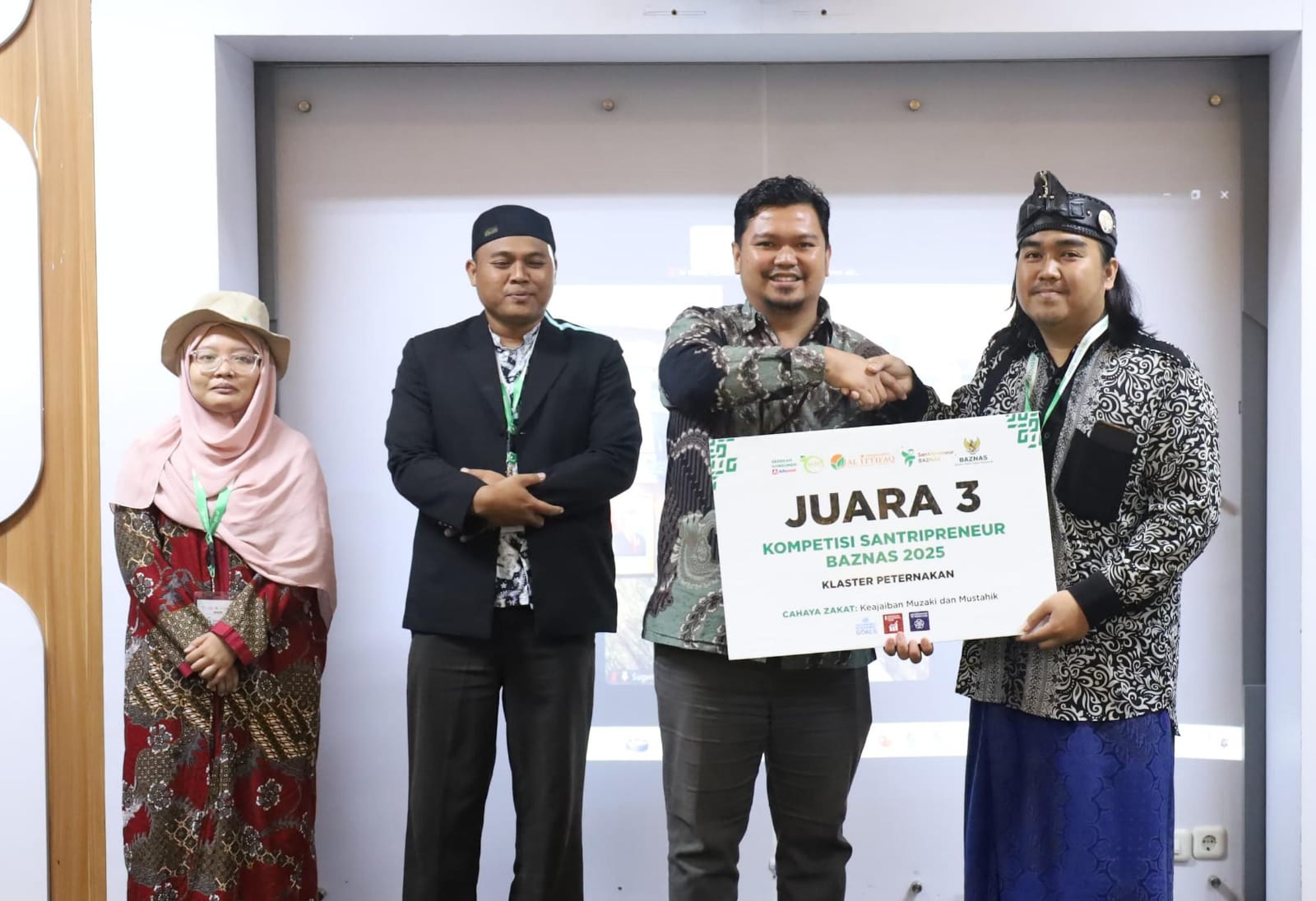 WhatsApp Image 2025-10-29 at 13.16.00